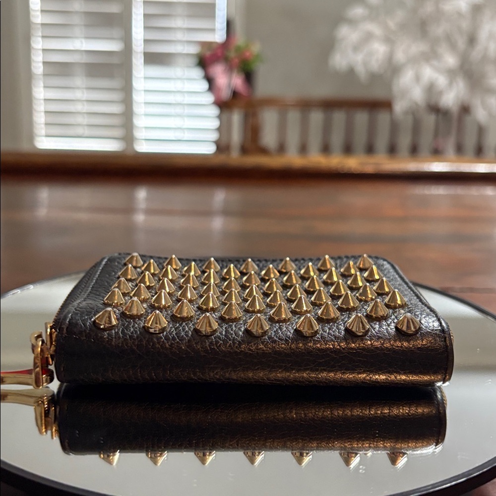 CHRISTIAN LOUBOUTIN PANETTONE Spiked Leather Wallet/Coin Case - Picture 4 of 13